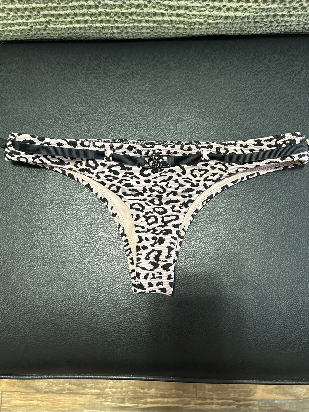 Victoria’s Secret Bikini Bottom XS